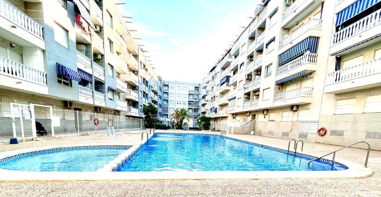 Torrevieja Comfortable Apartment Kültér fotó