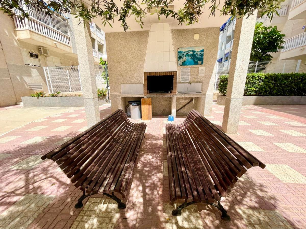 Torrevieja Comfortable Apartment Kültér fotó