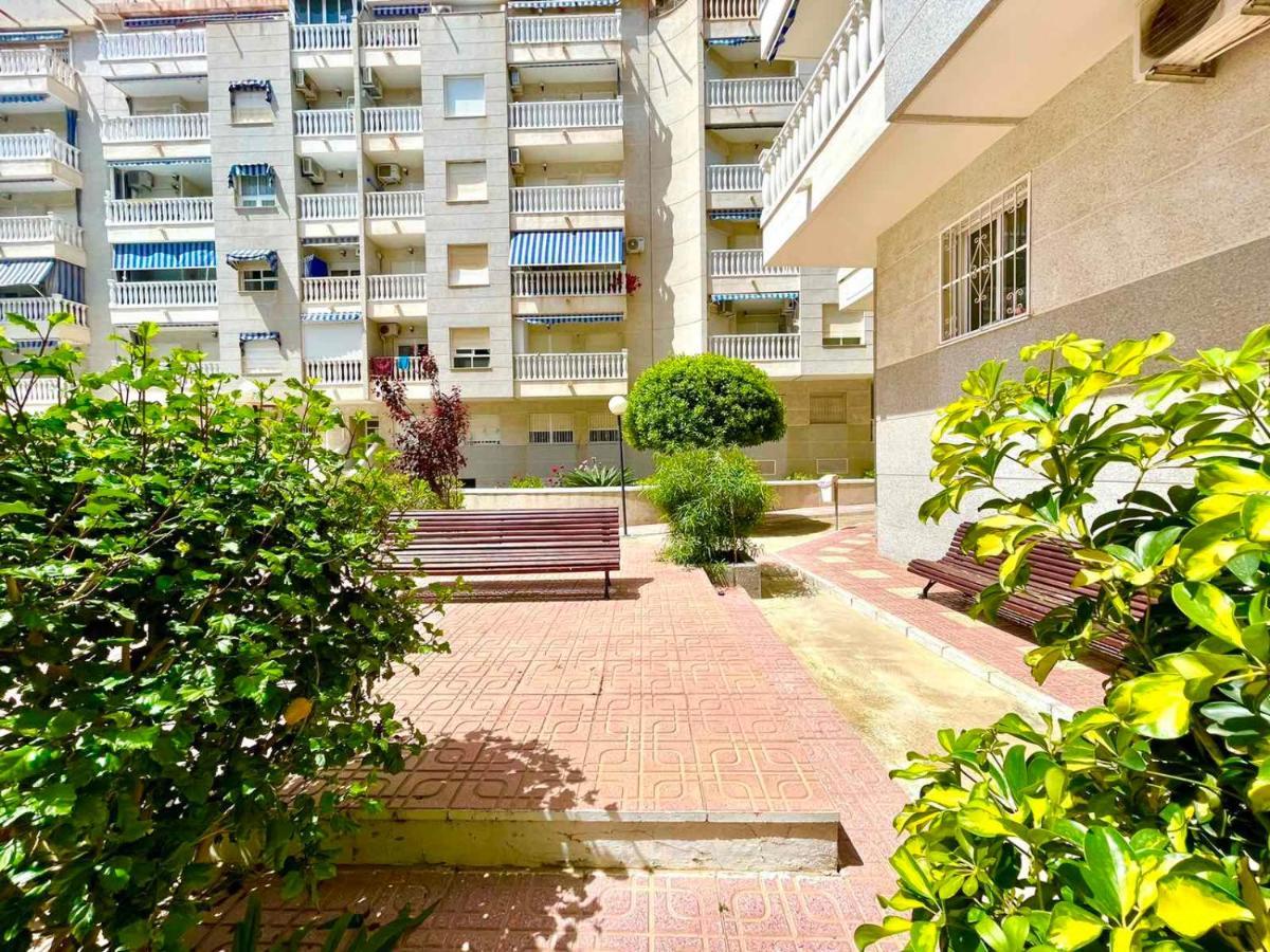 Torrevieja Comfortable Apartment Kültér fotó